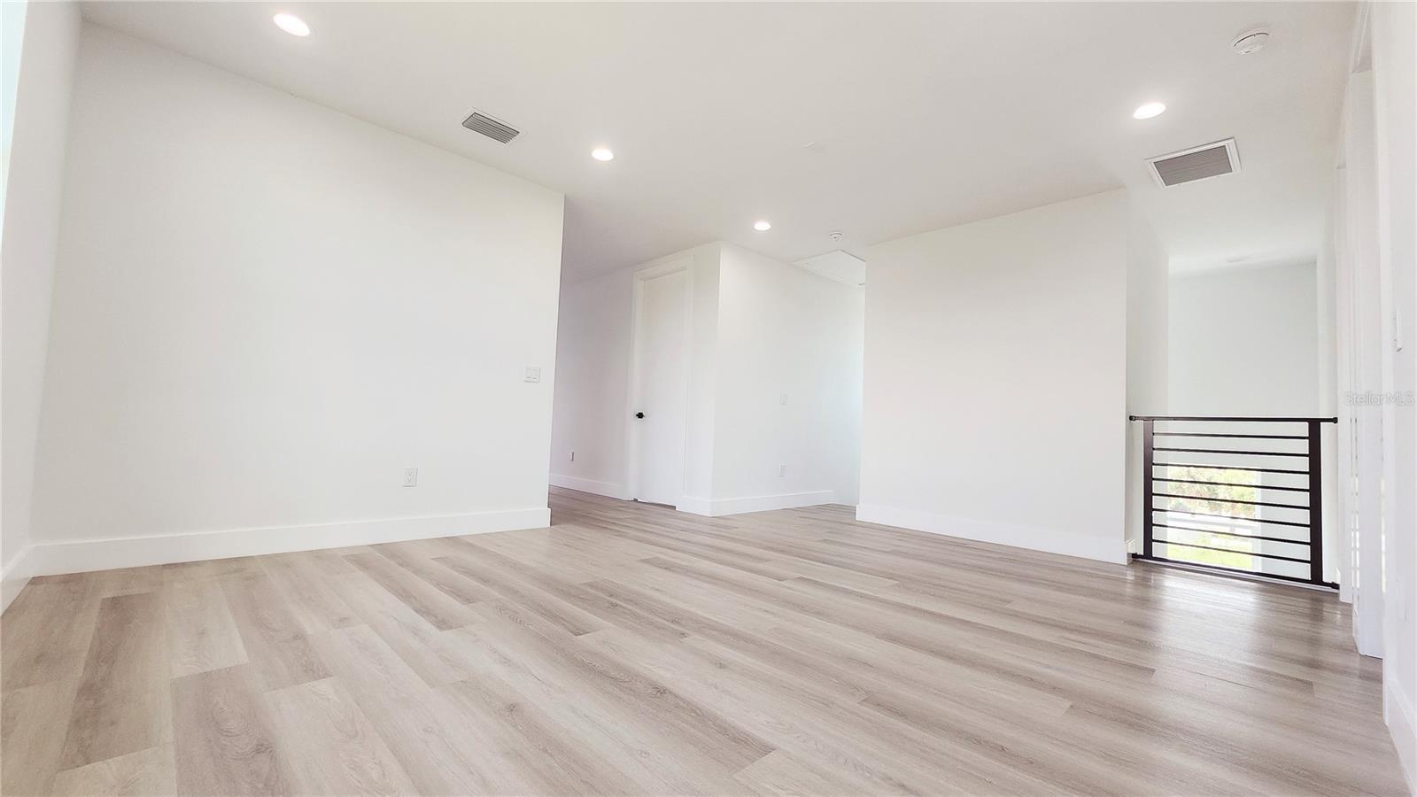 Spacious Family Room