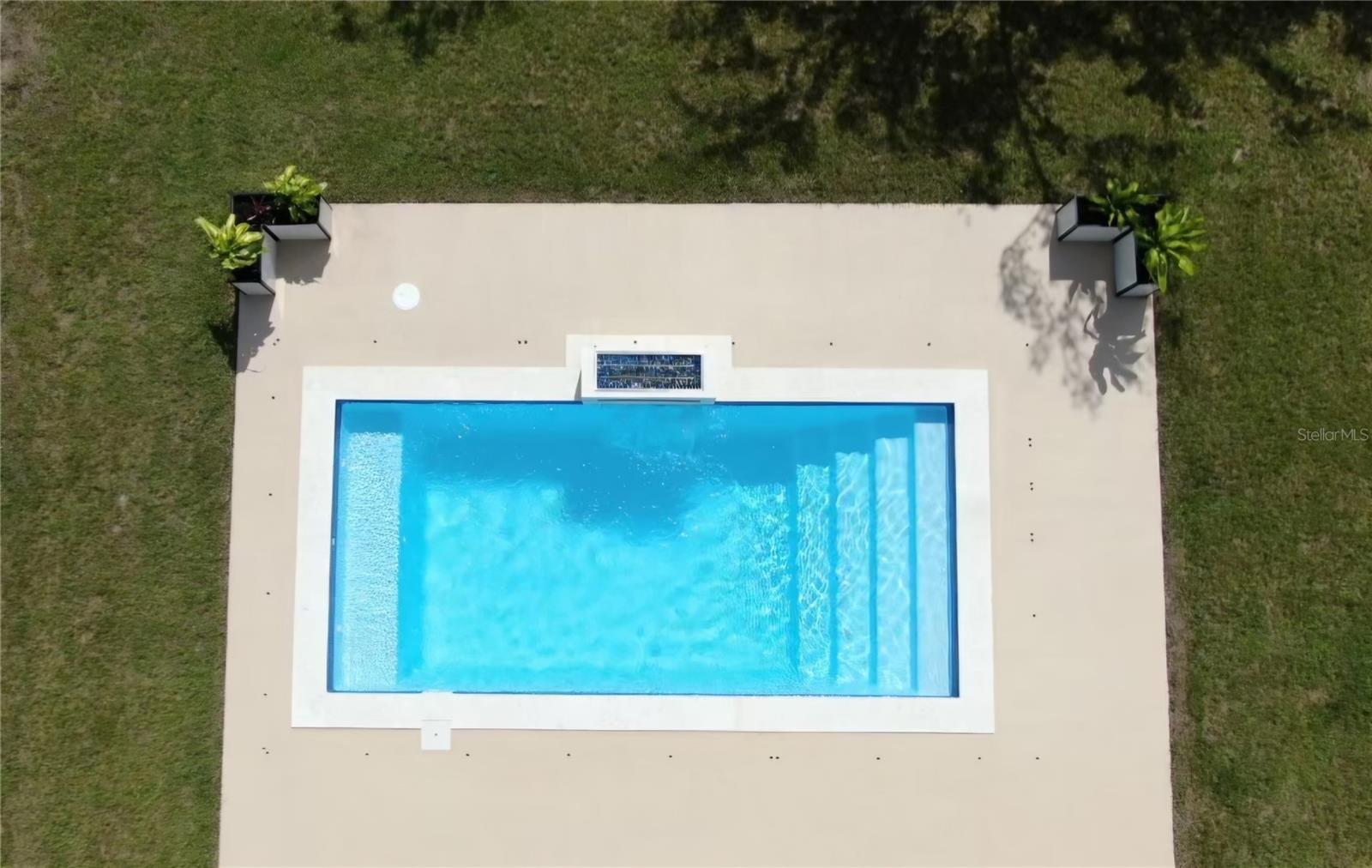 Salt water pool