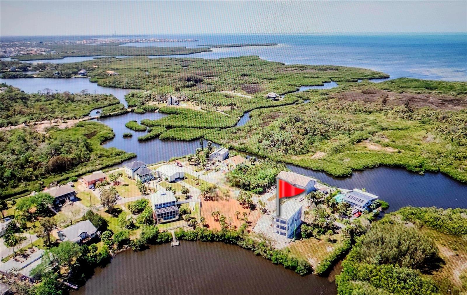 Lot next to property is INCLUDED in the price