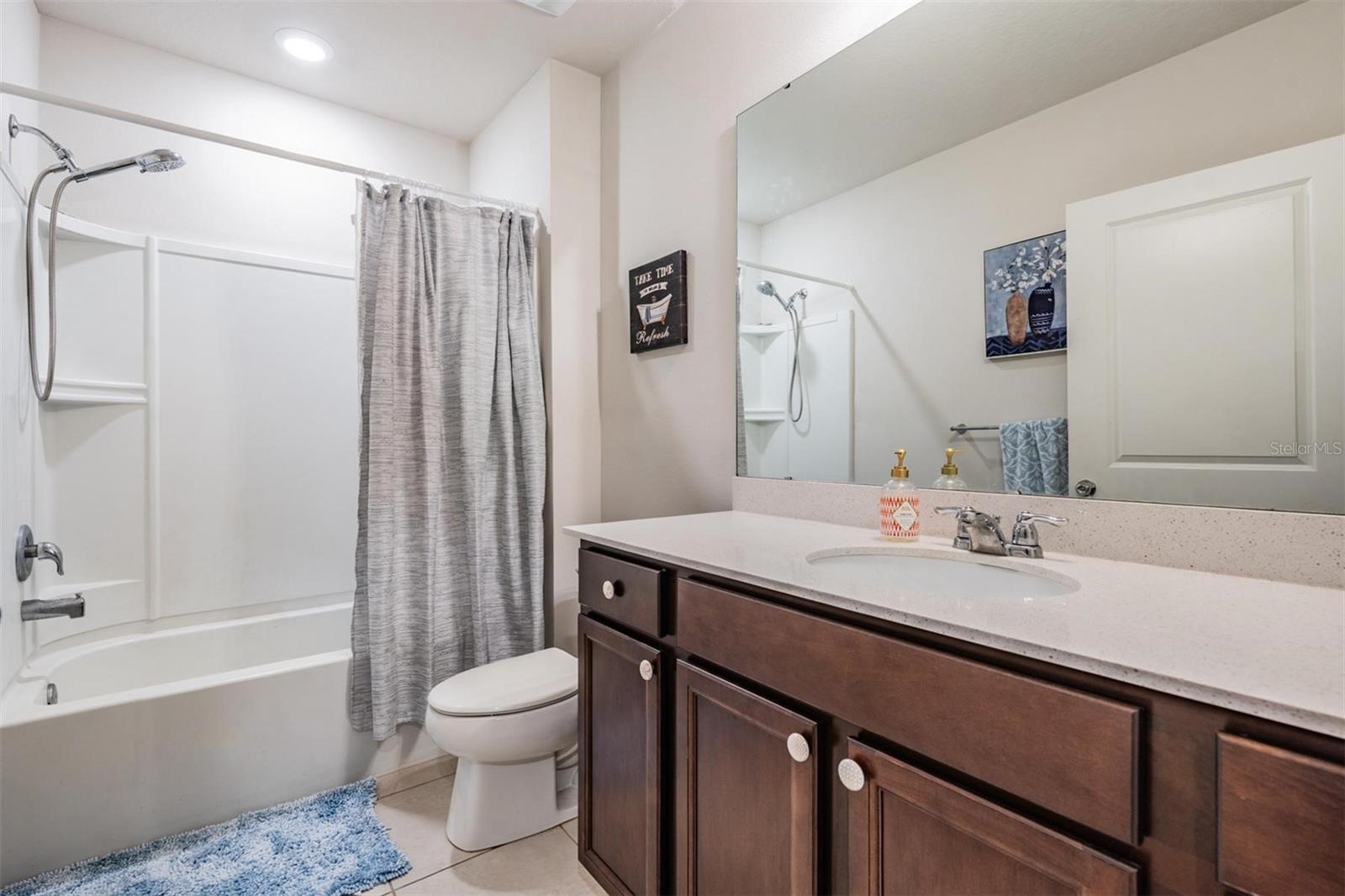 Full Guest Bathroom