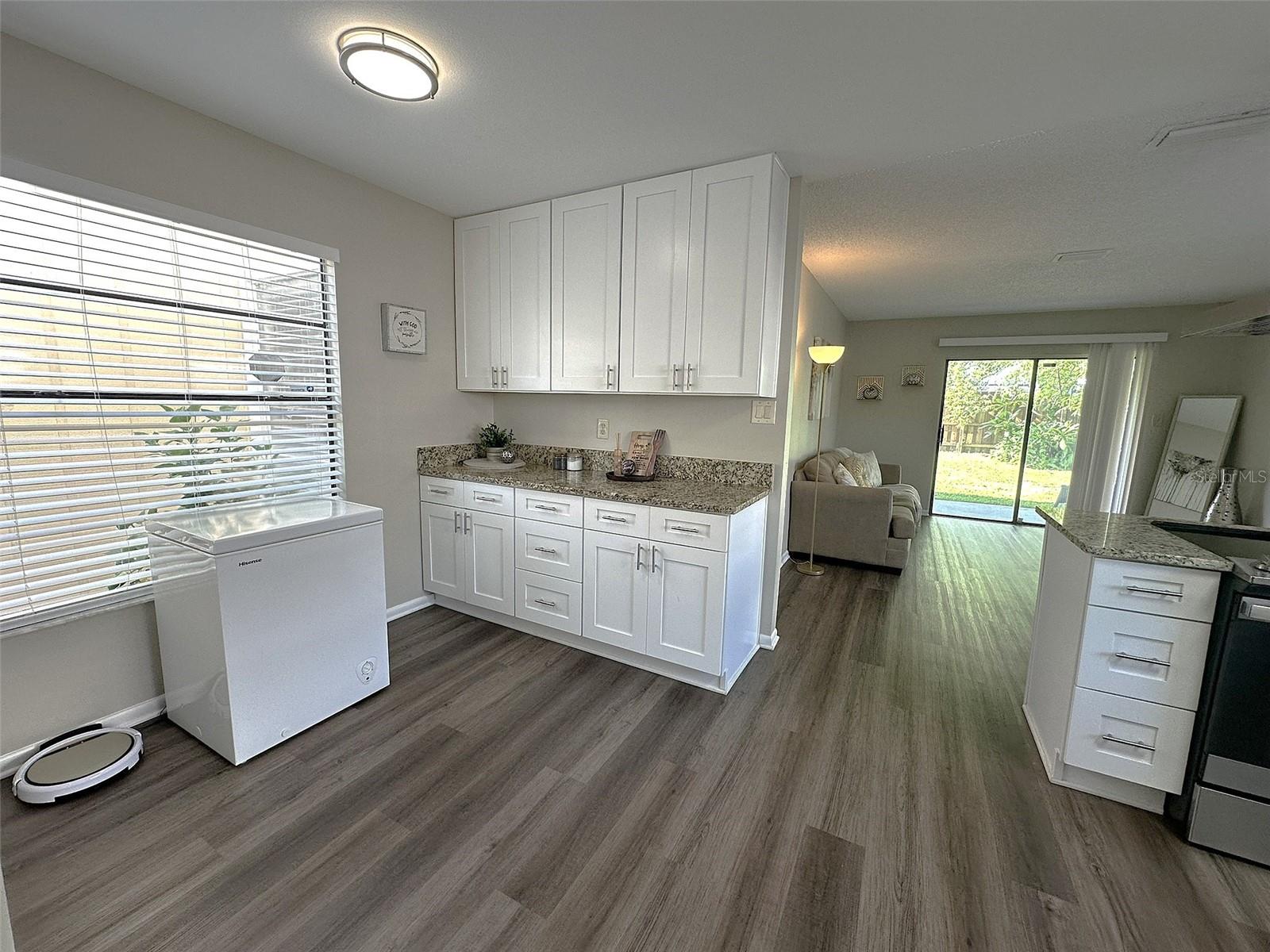 Kitchen / Nook