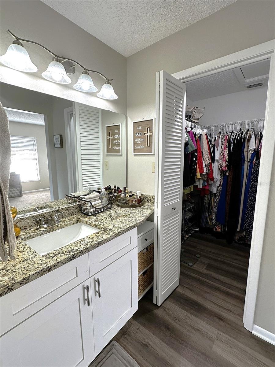 Main Bathroom / Walk-In Closet