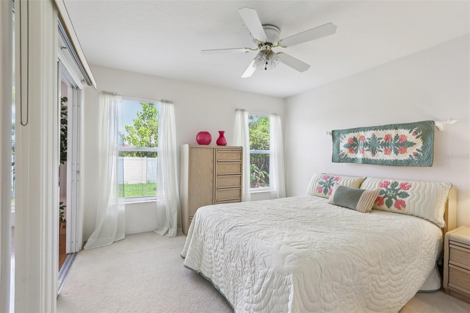 Secondary bedroom