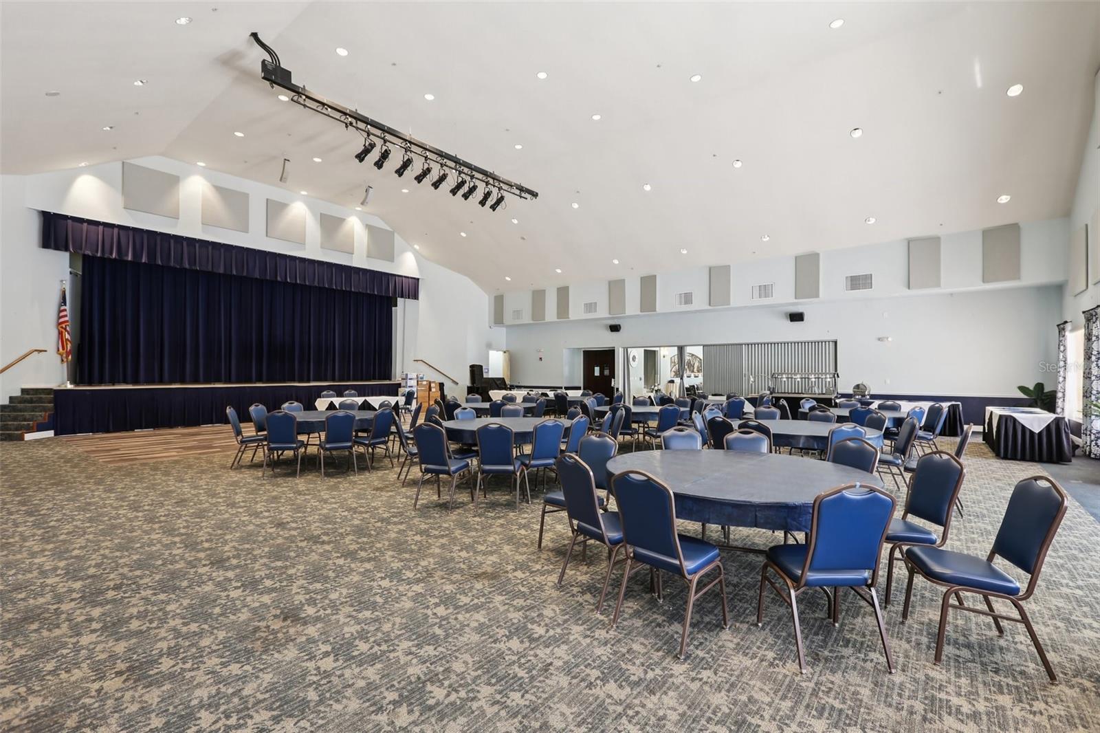 Banquet/activity room