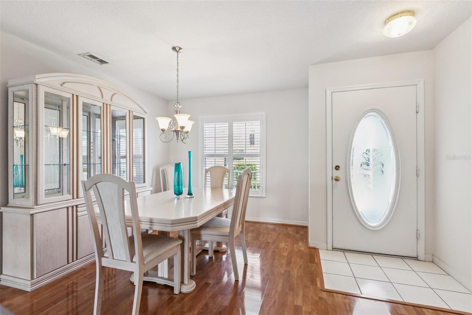 Formal dining room