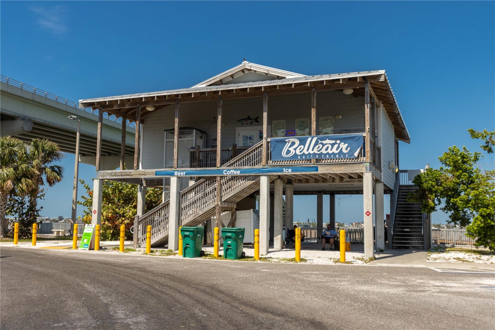 Belleair Bait Shop at Belleair Causeway Marina