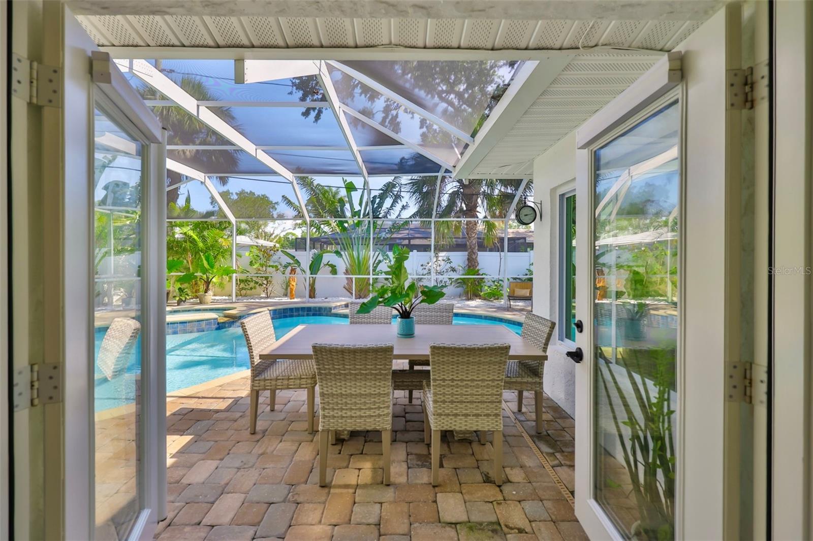 Great indoor/outdoor living