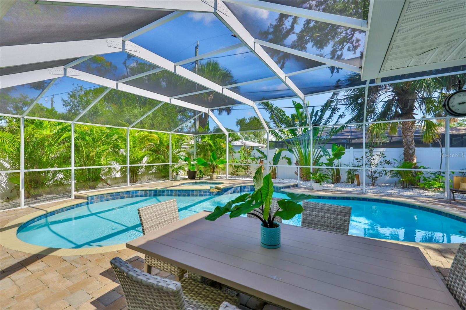 Great indoor/outdoor living
