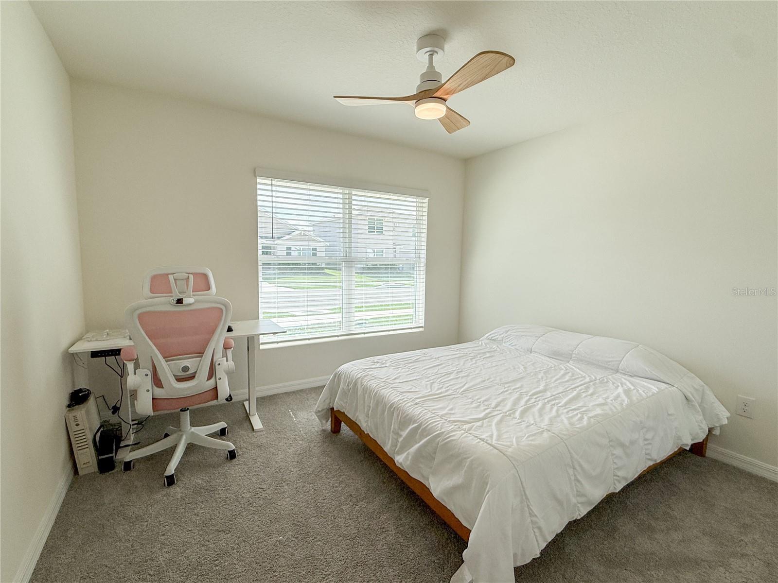 Secondary bedroom