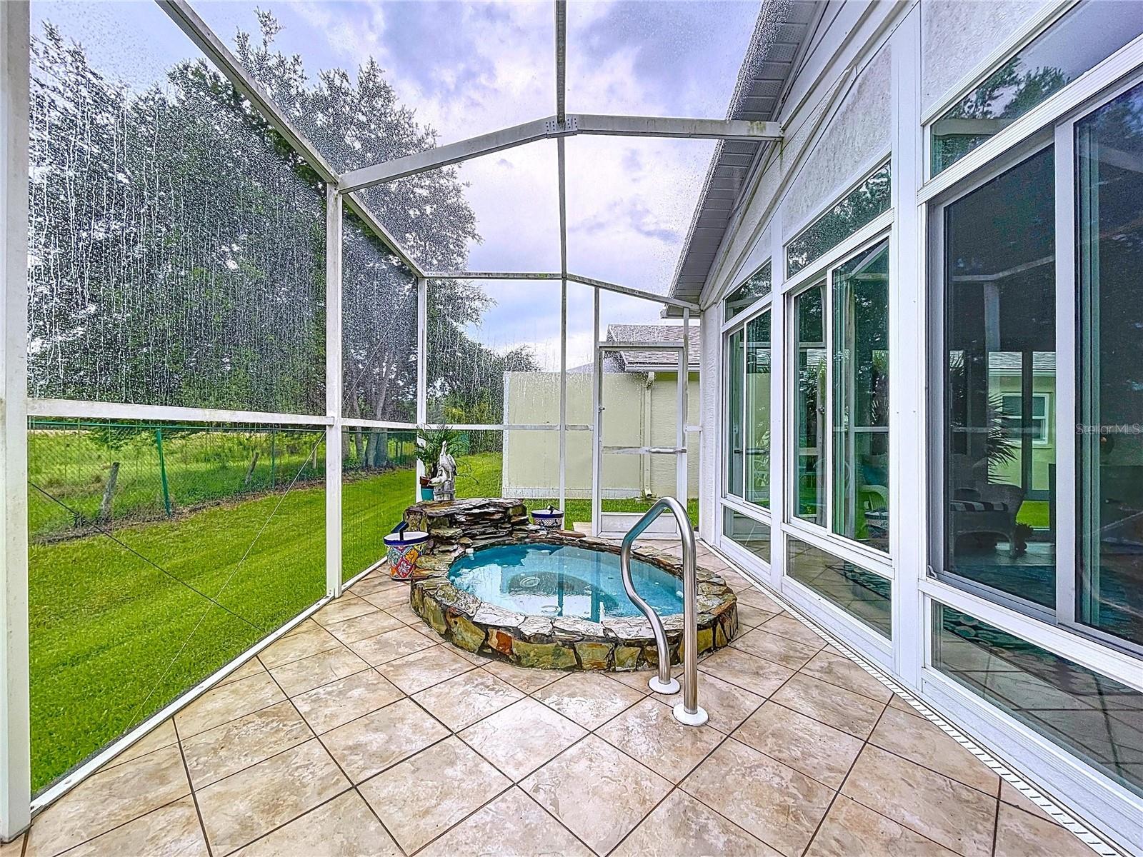 Screened Patio
