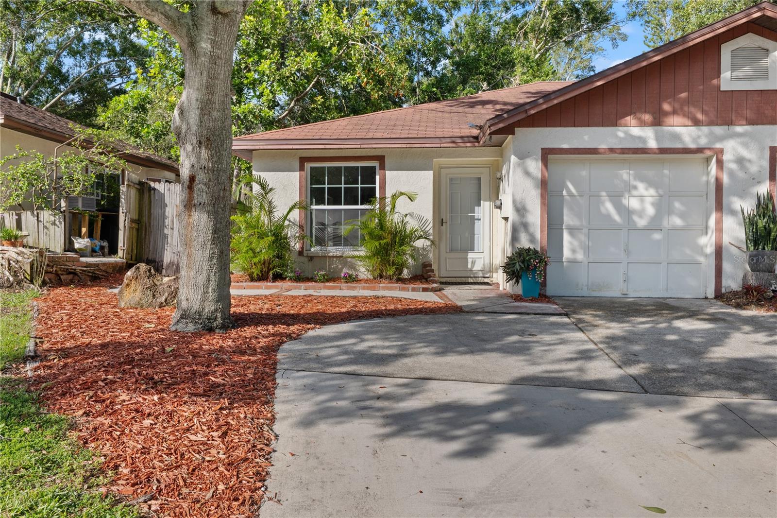 Wonderful curb appeal