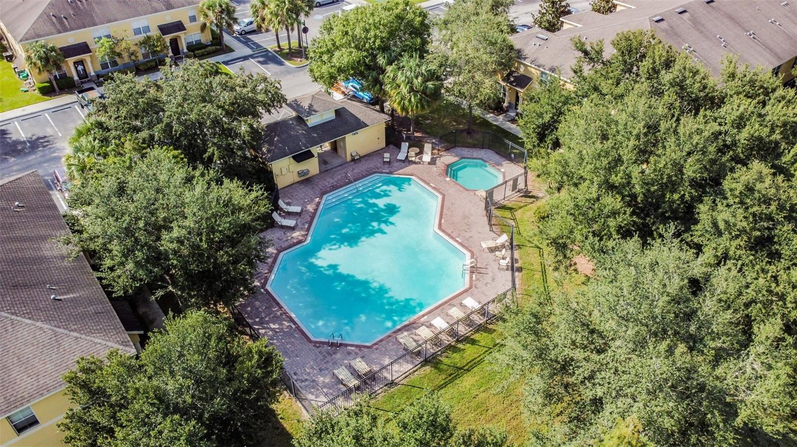 Common-use pool