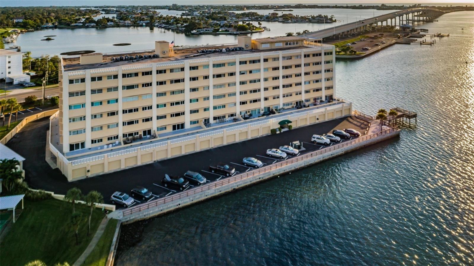 Harbour Club, Well constructed