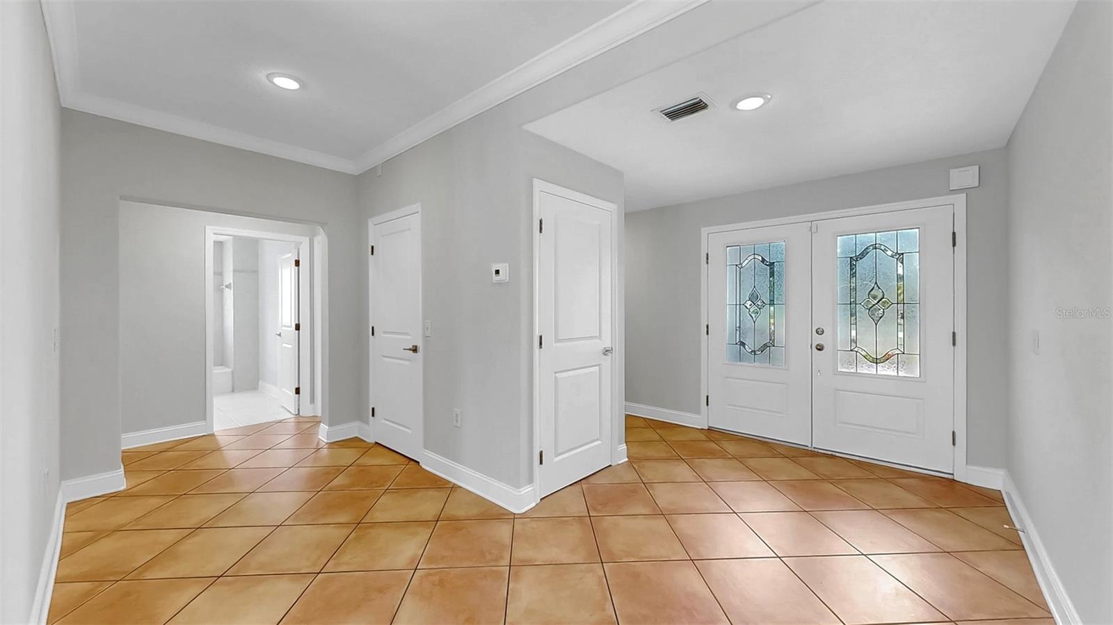 Front Entry Way