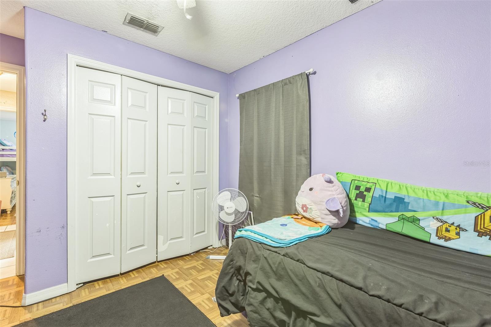 2nd bedroom