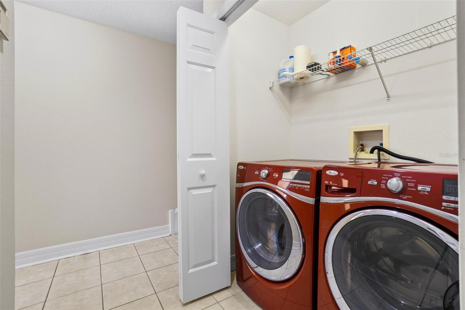 W/D closed - units convey