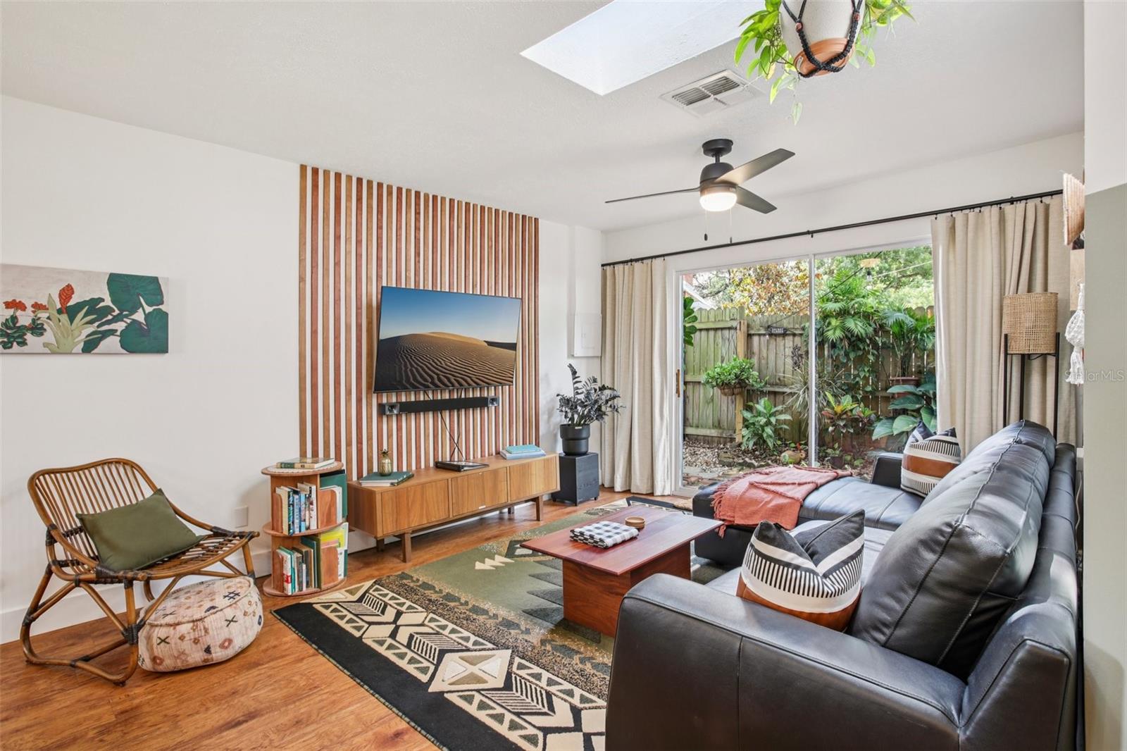 Guest House with garden view