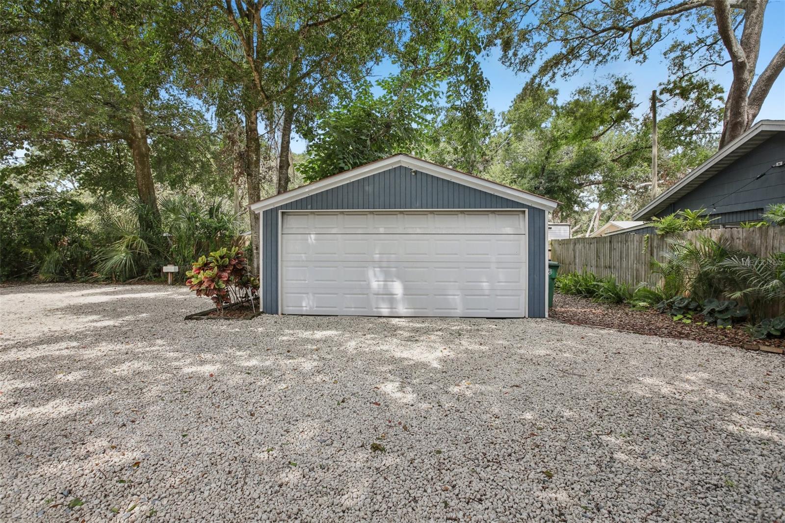 2-Car Garage