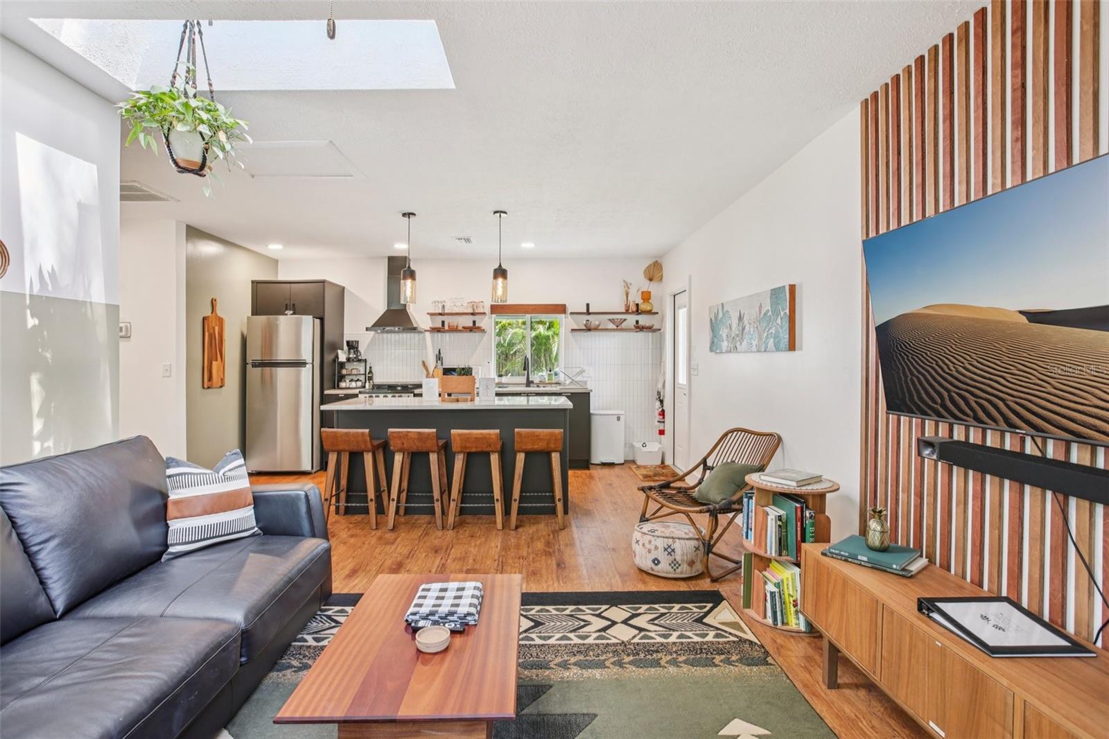 Guest House reverse