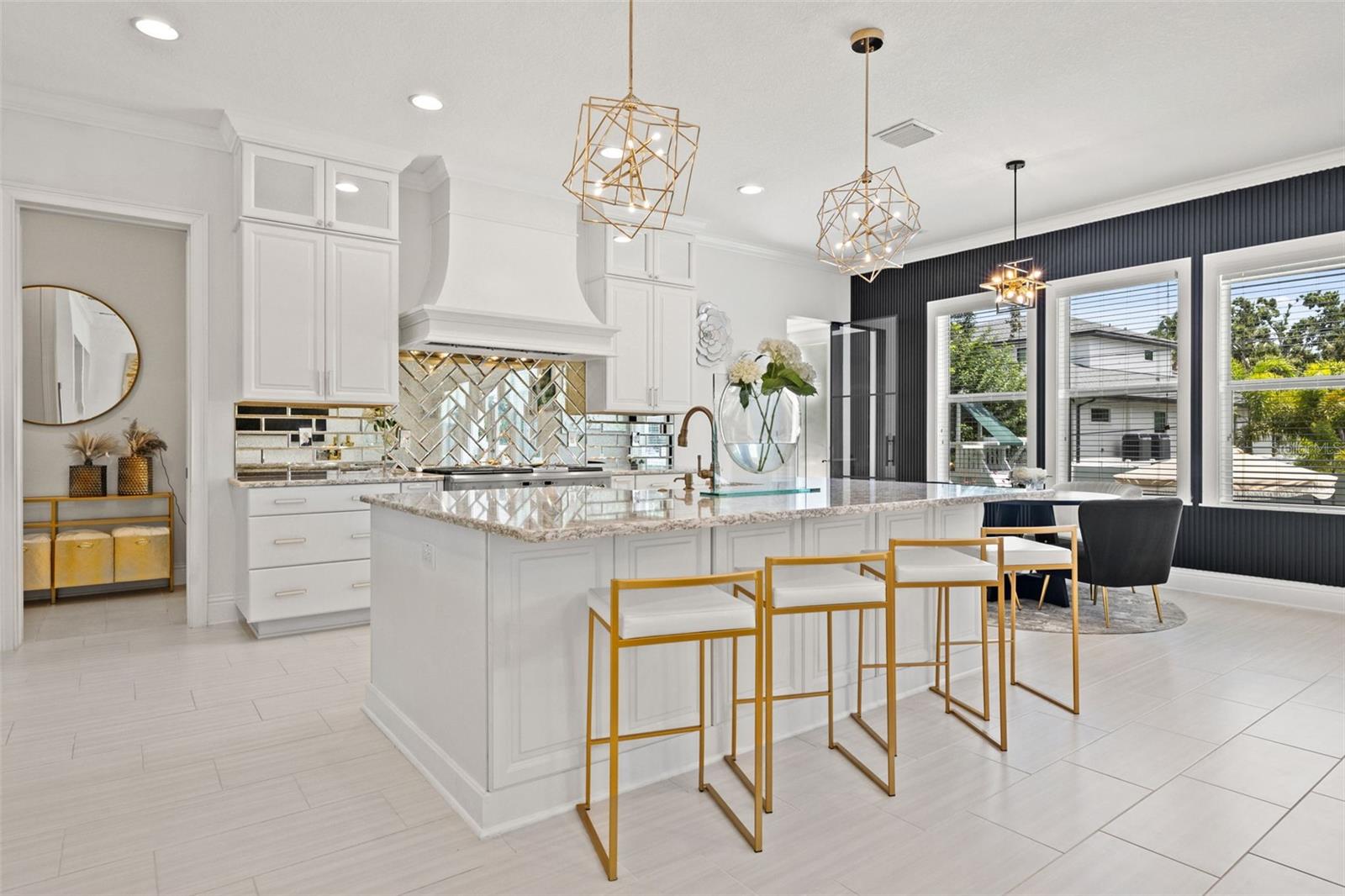 Extensive crown molding