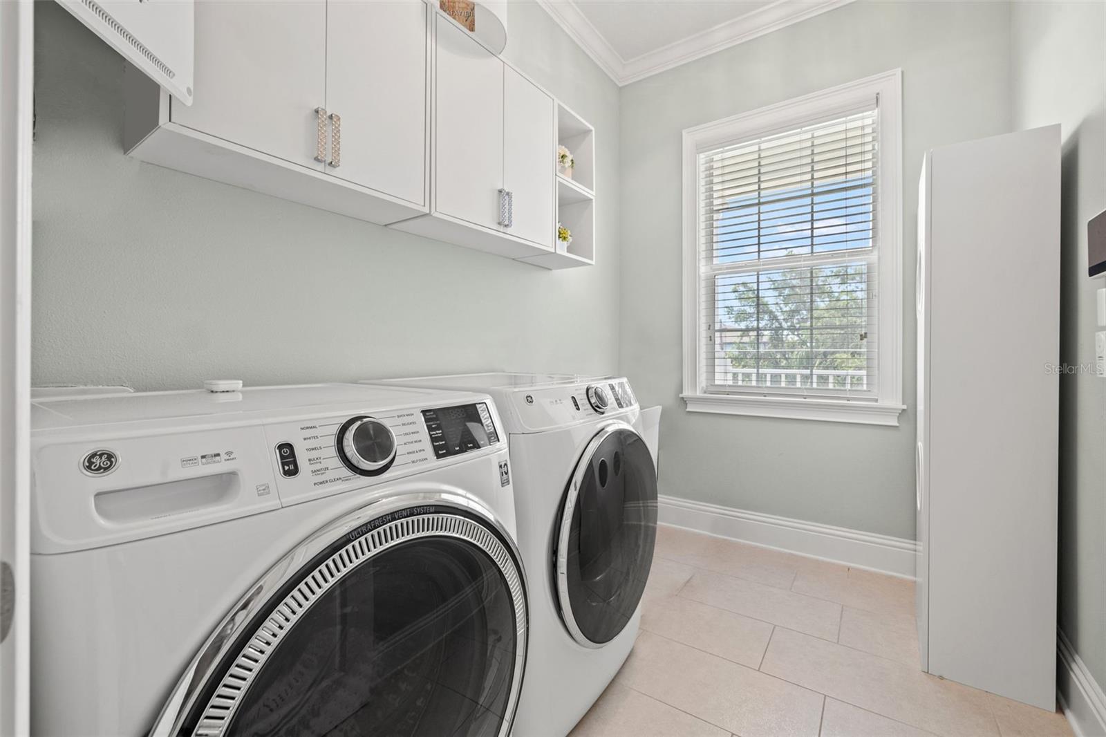 Second level laundry room