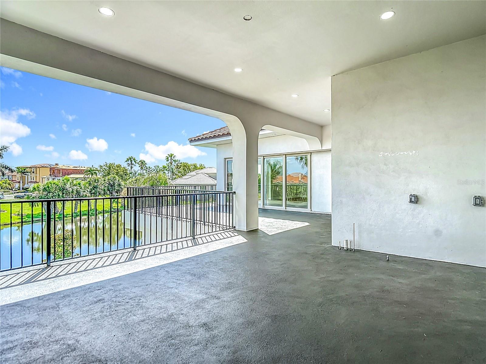 2nd Floor Patio