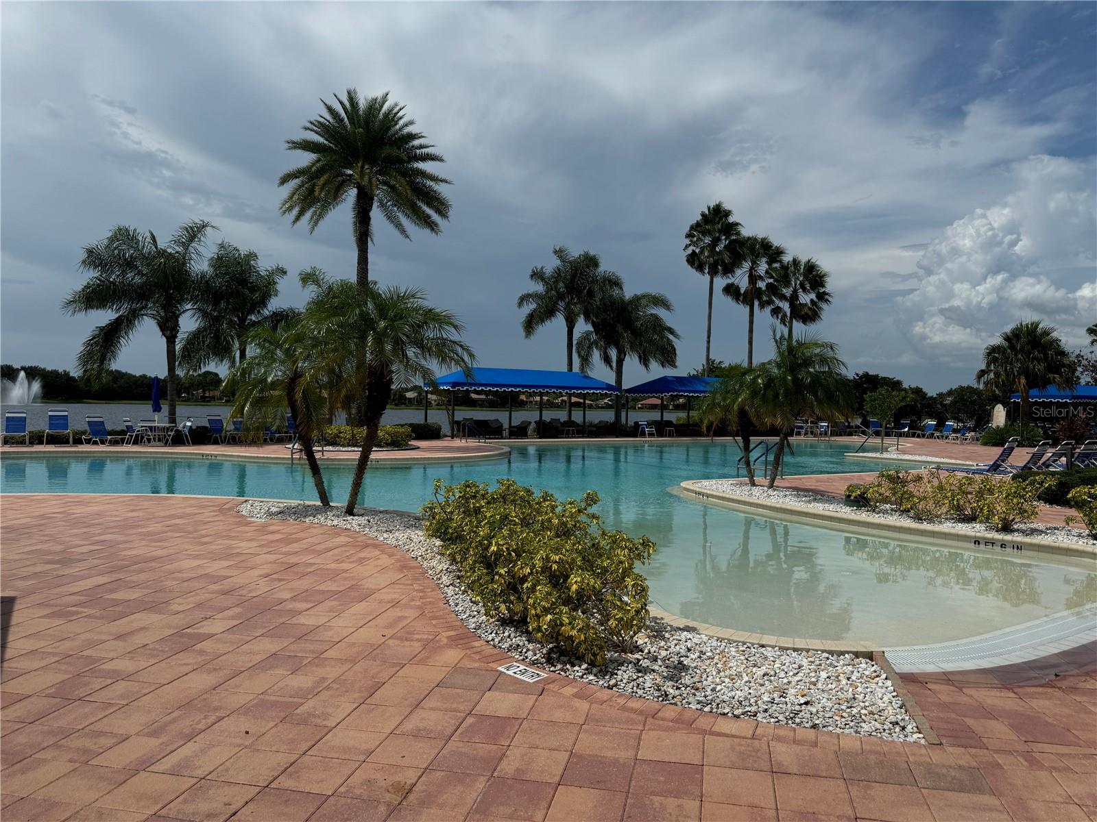 BEACH ENTRY TO POOL