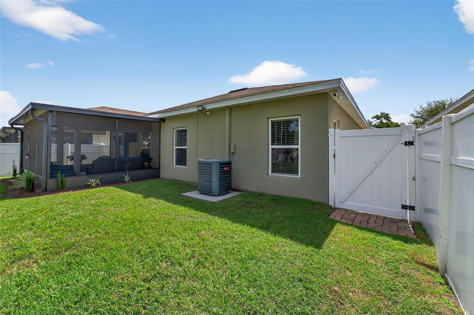 Rear Yard/Gate
