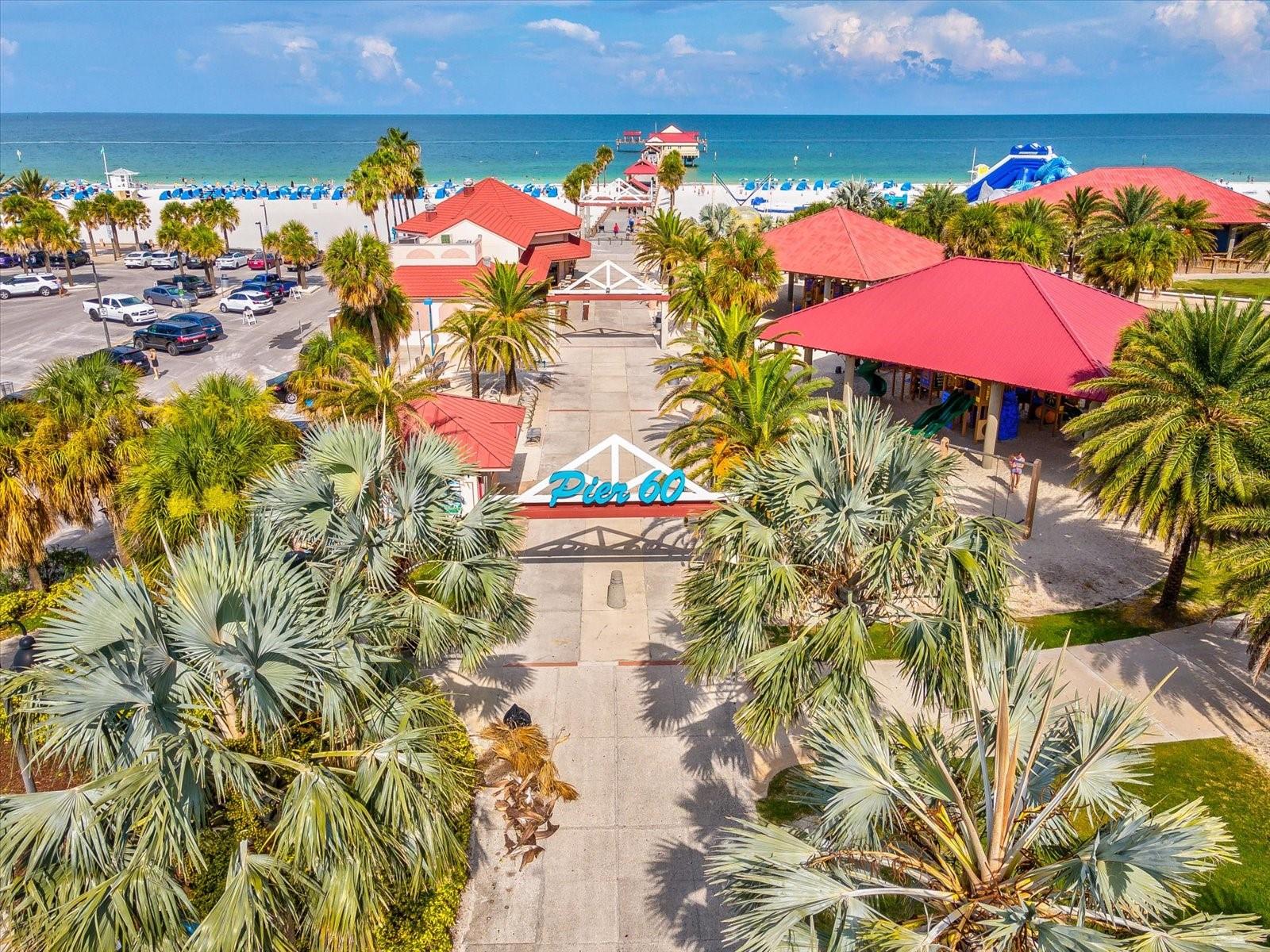 Less than 5 miles to Pier 60, Clearwater Beach