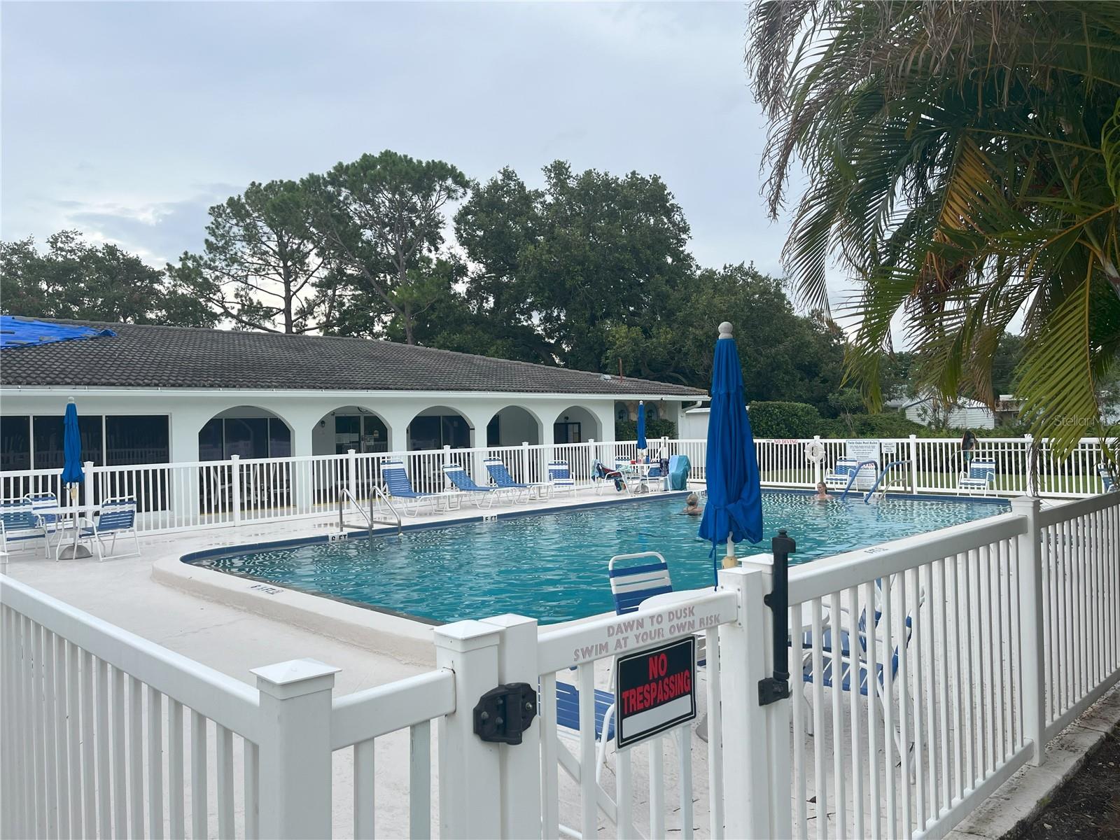 Community pool