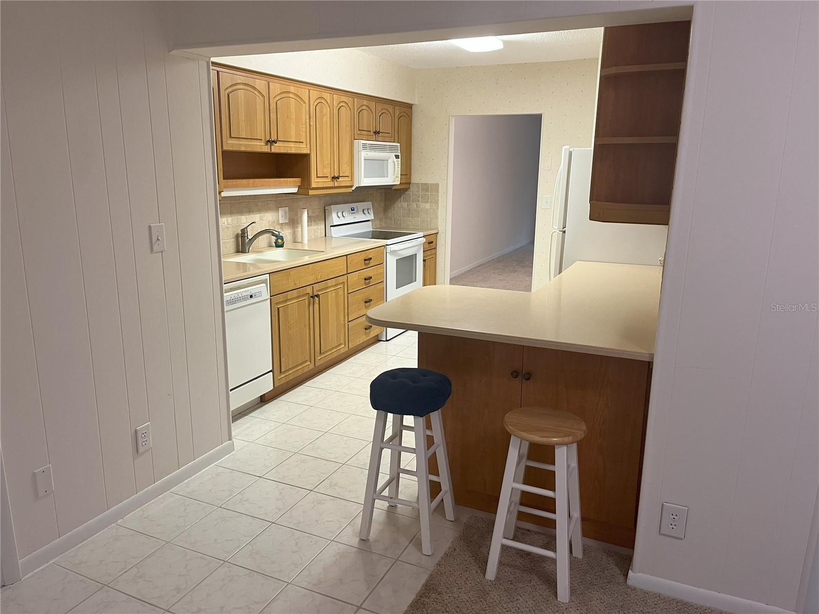 Breakfast bar