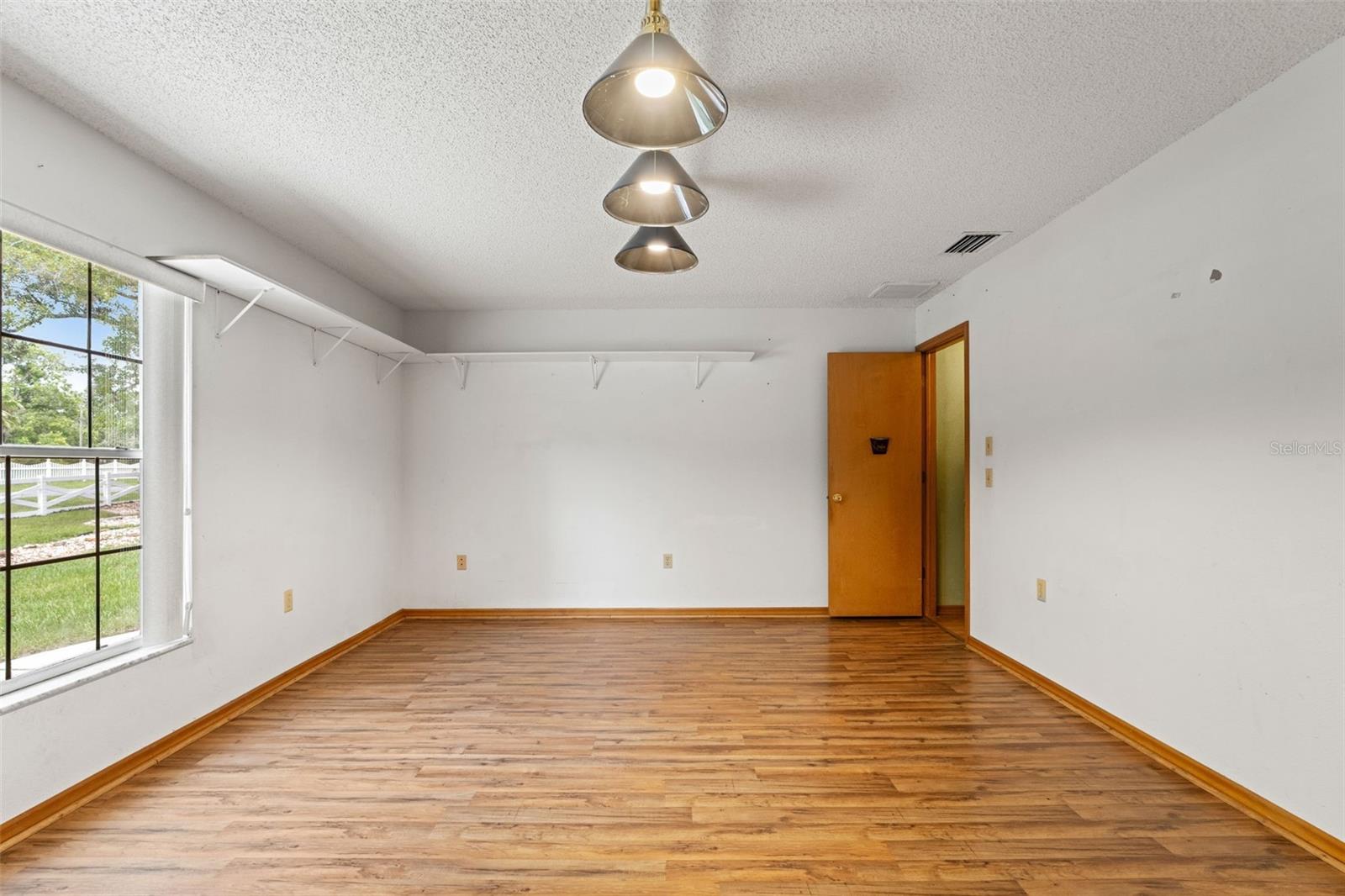 bonus room/game room