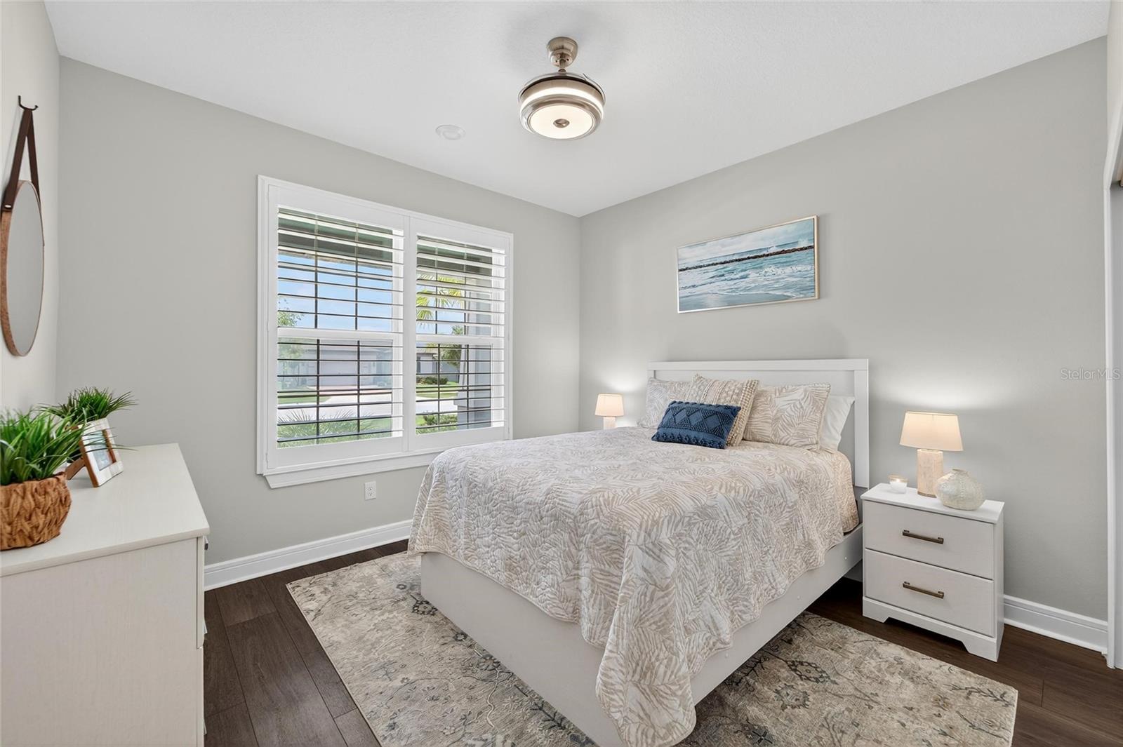 Guest bedroom
