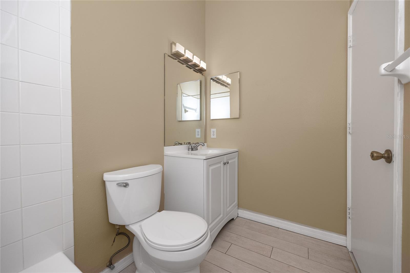 Ensuite Bath -5936 Bayside Key Dr, Tampa, FL 33615