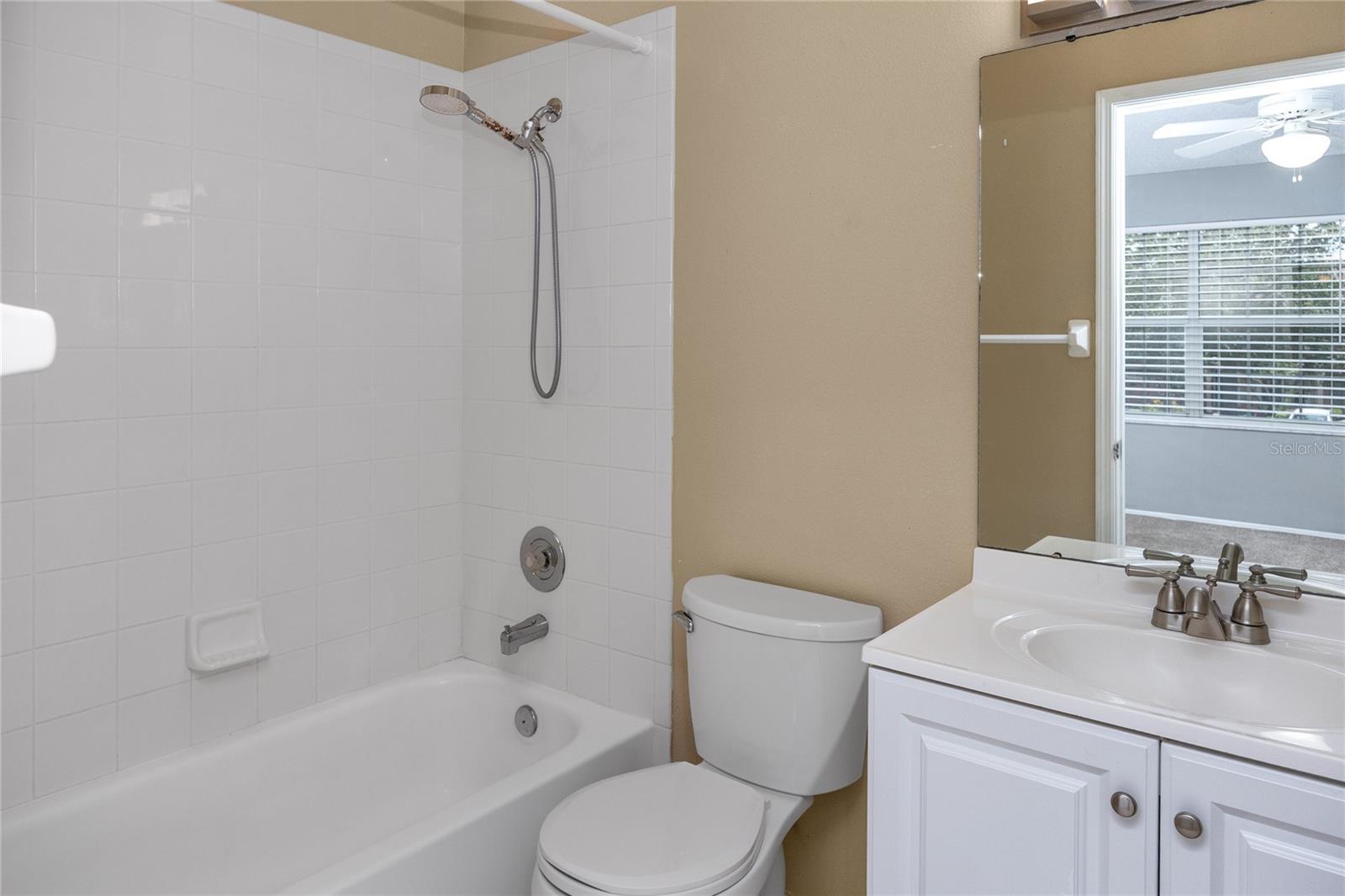 Ensuite Bath -5936 Bayside Key Dr, Tampa, FL 33615