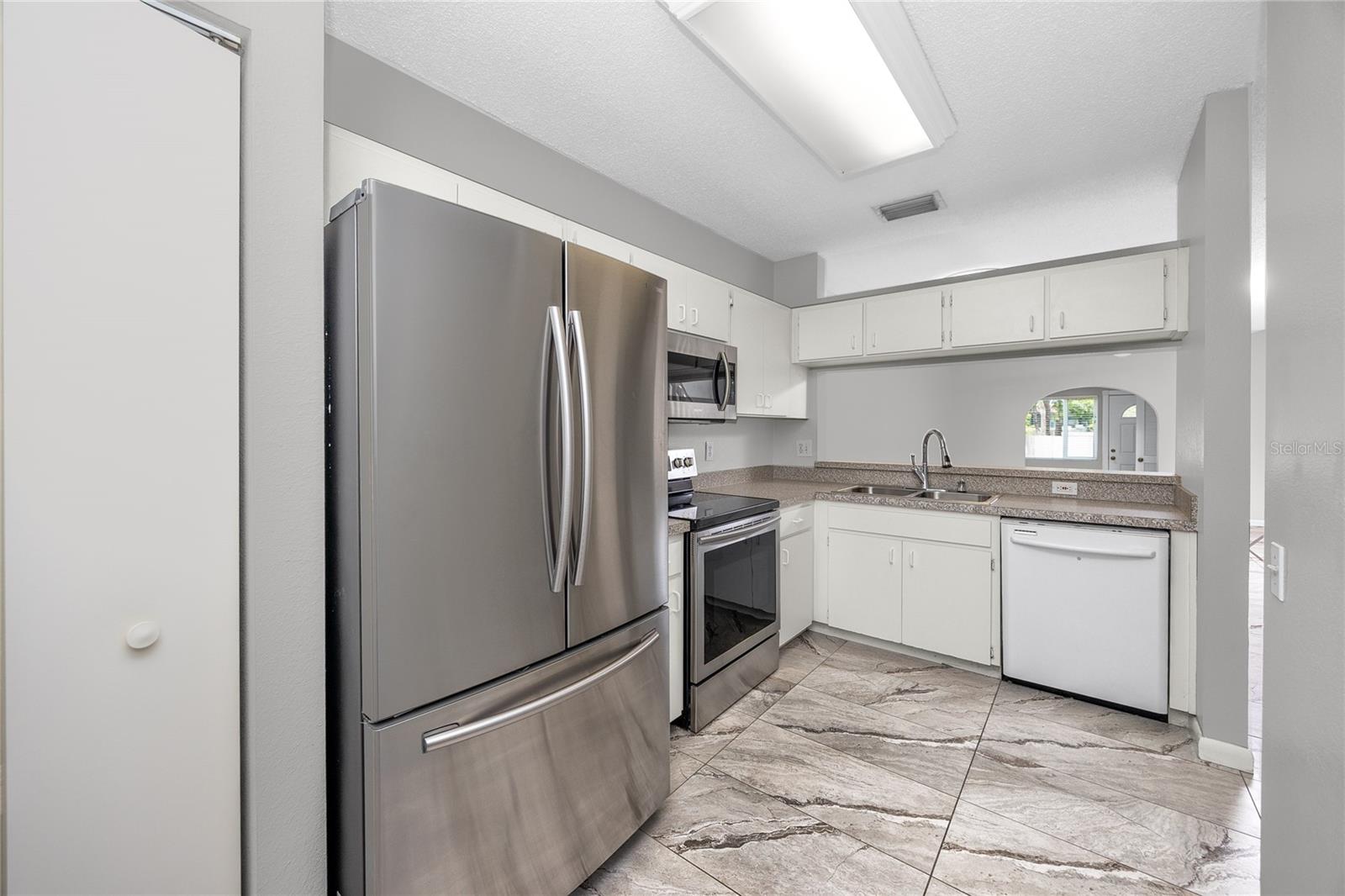 Kitchen -5936 Bayside Key Dr, Tampa, FL 33615