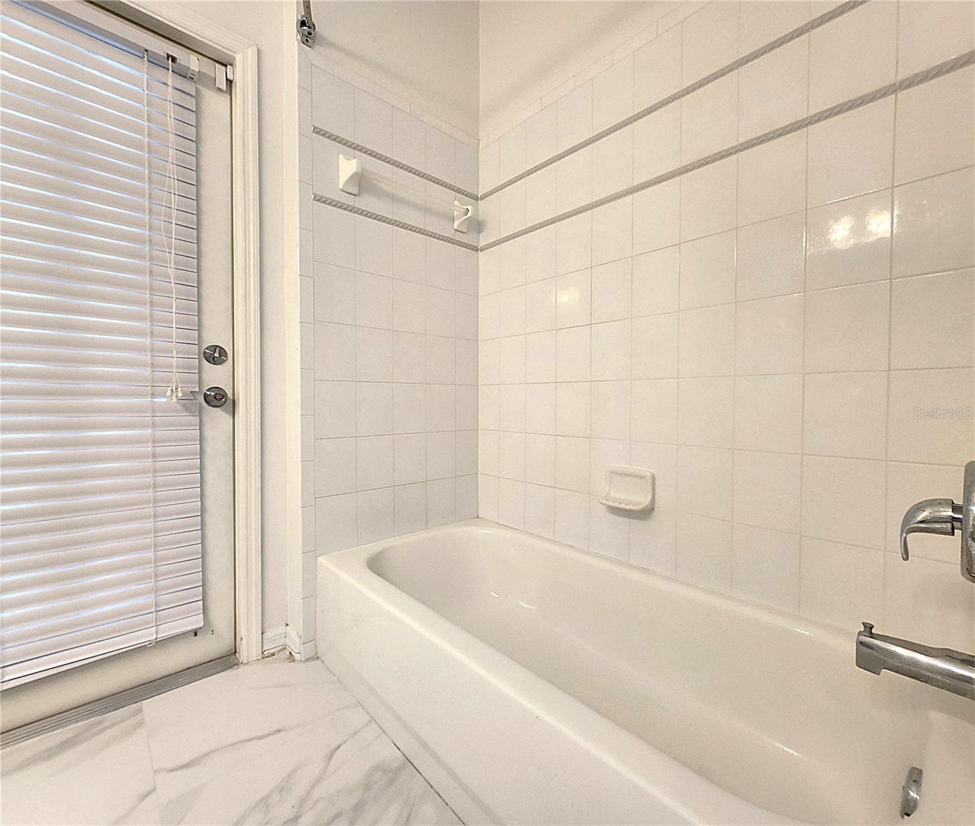 Mother-In-Law w/En Suite Bathroom, Walk-In Closet, & Private Entry