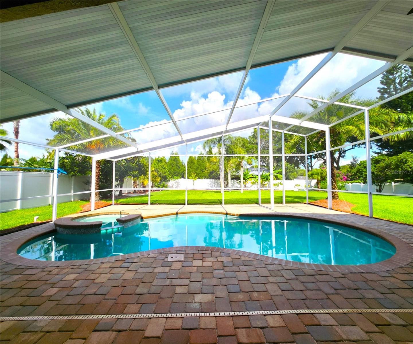Solar Panel Heated Pool & Spa