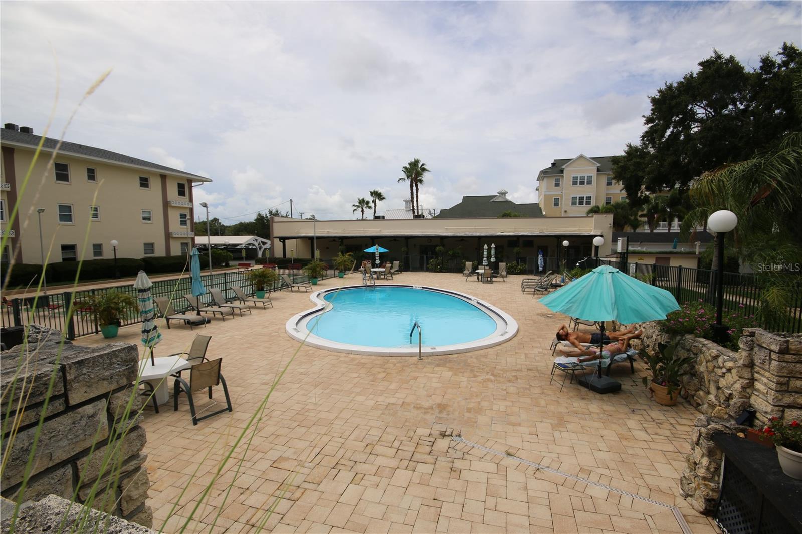 Pool Area & Clubhouse
