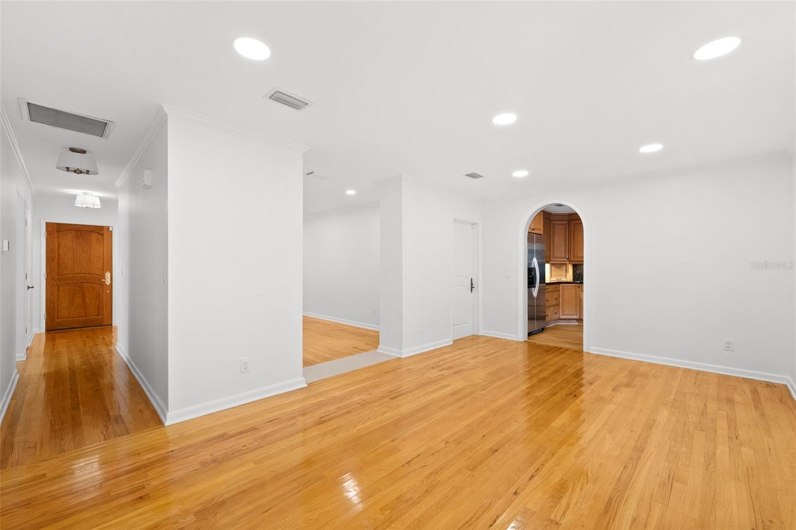 Family room/dining area  looking to kitchen