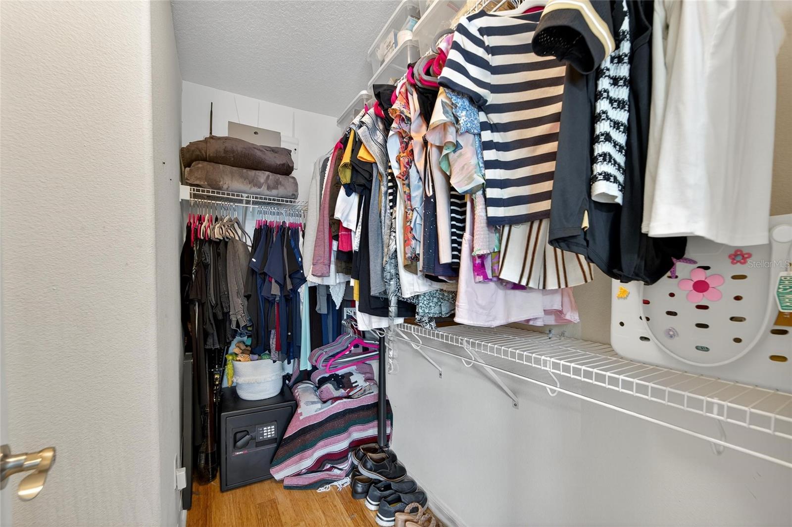 Walk in closet
