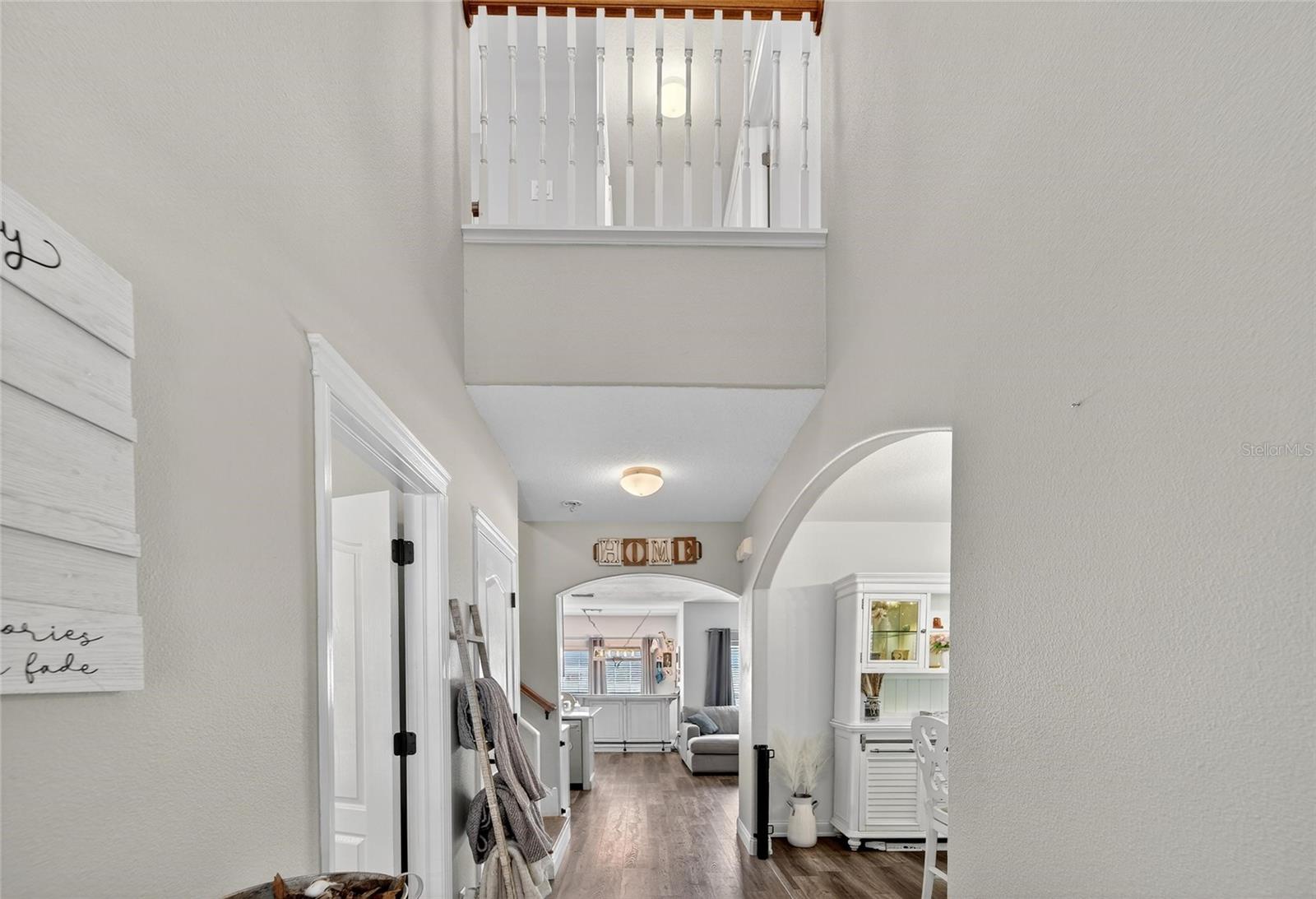 Wide open floorplan downstairs