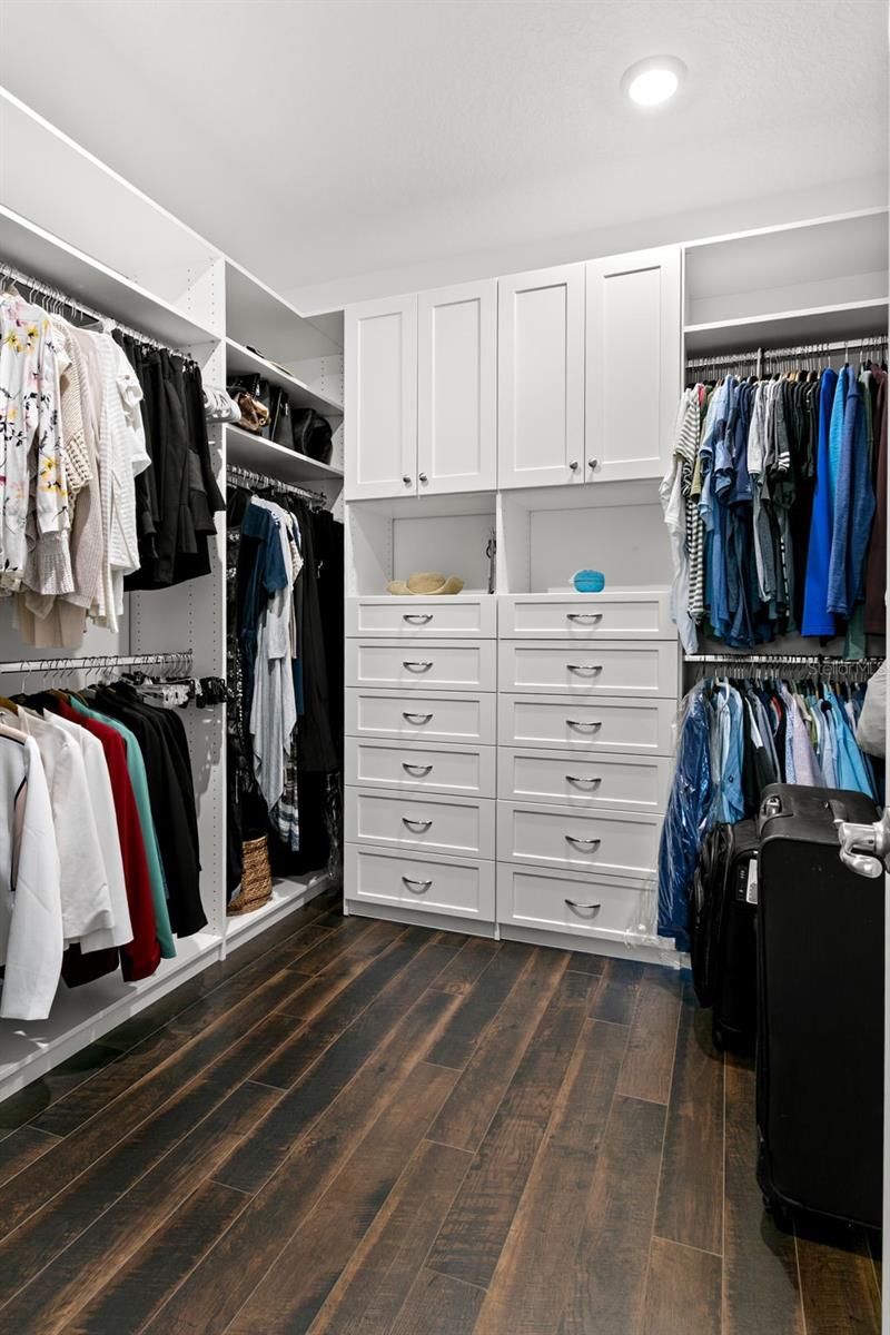 Walk-in closet