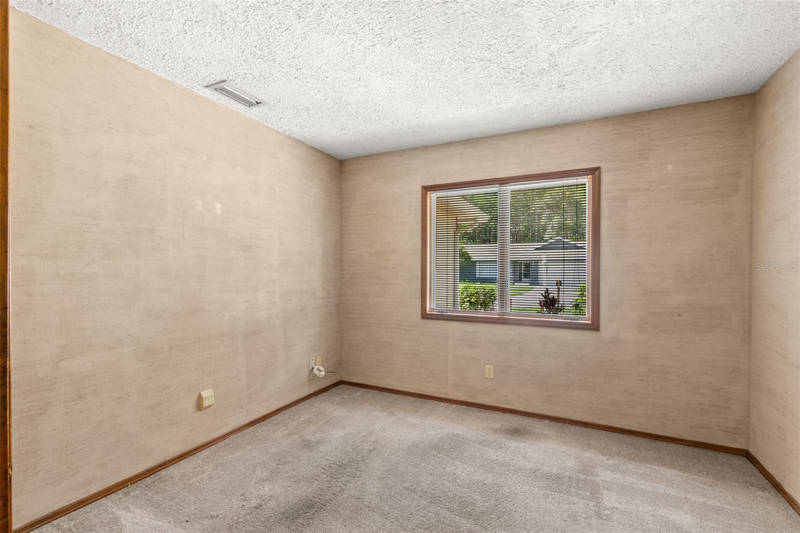 Office/Den/Bonus room off the Living Room