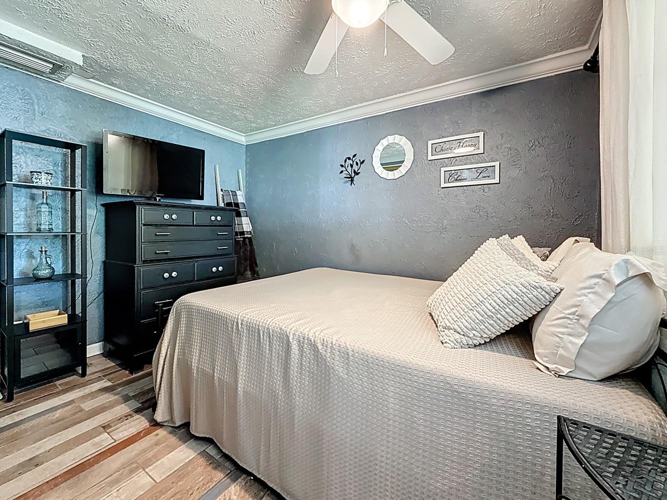 Second bedroom