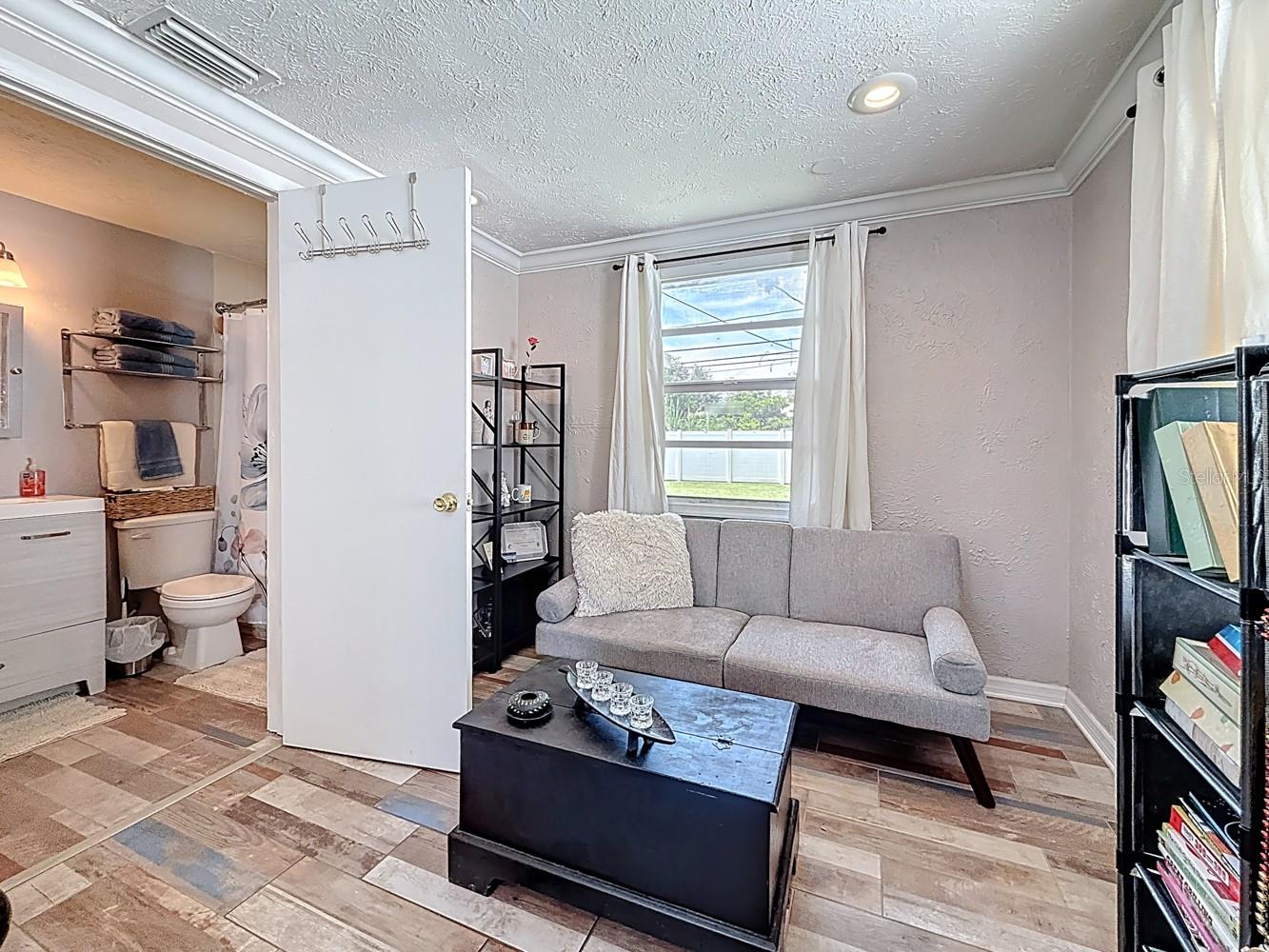 Primary suite