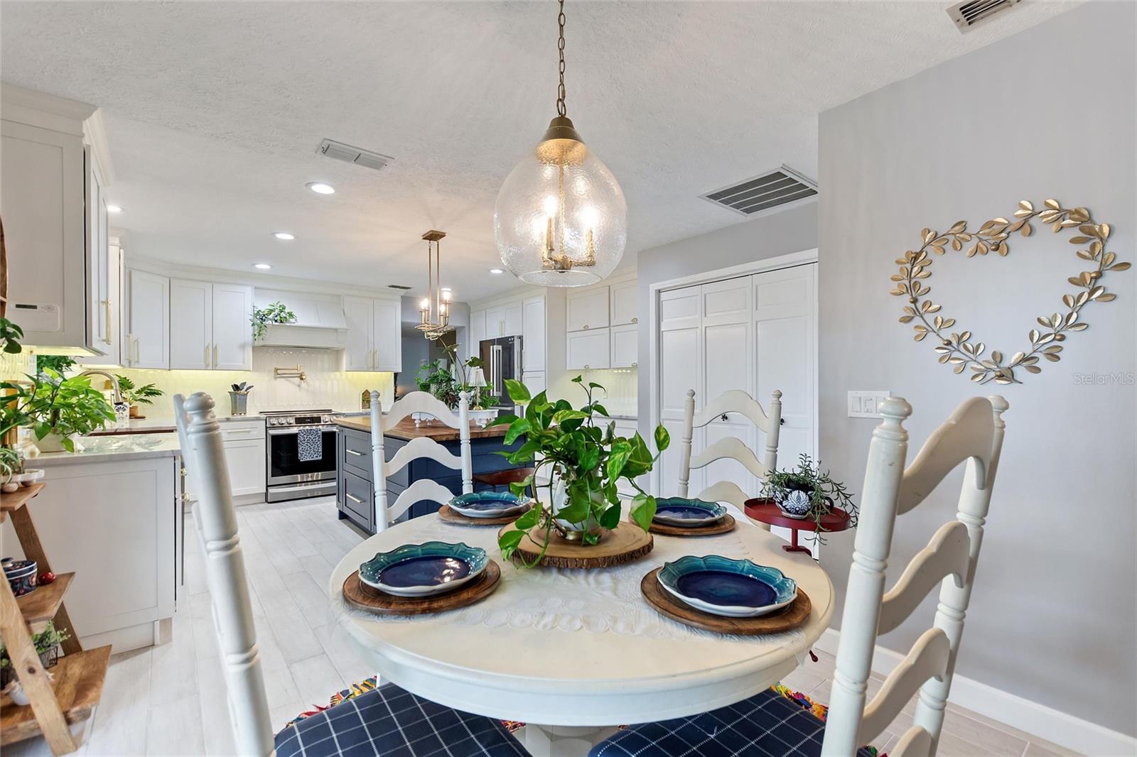 Breakfast area