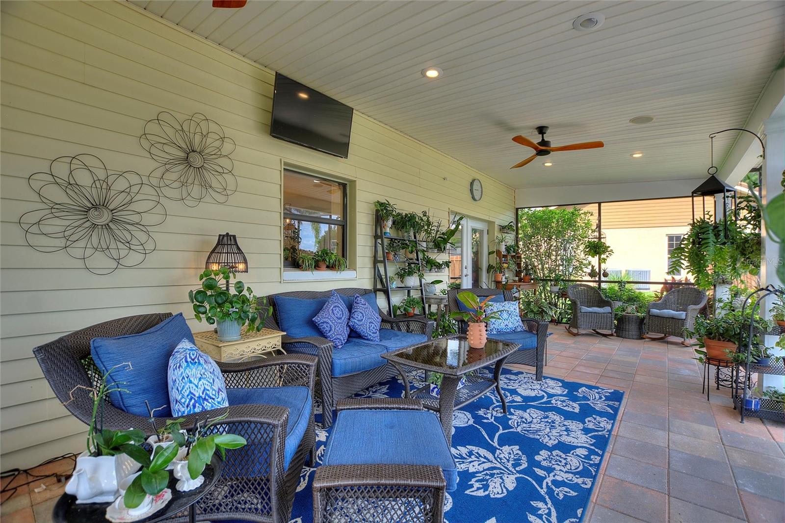 Reverse view of the patio