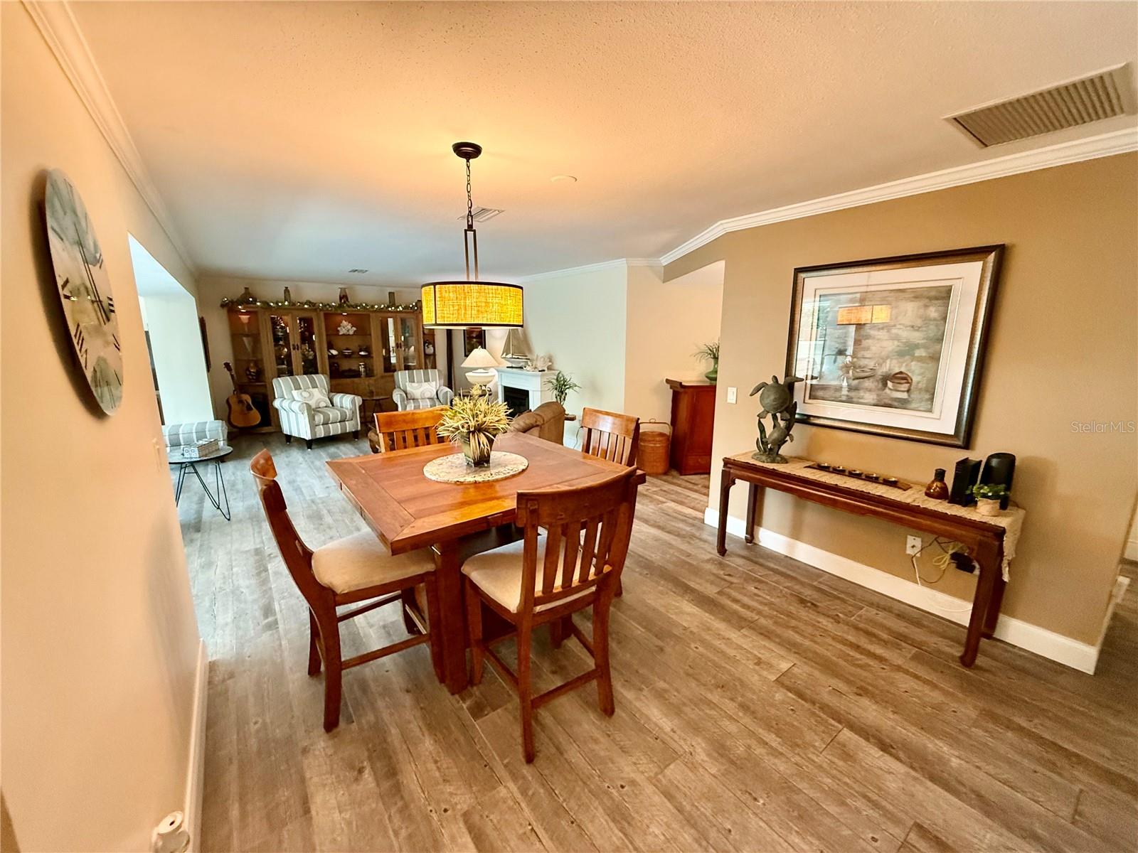 Formal dining room