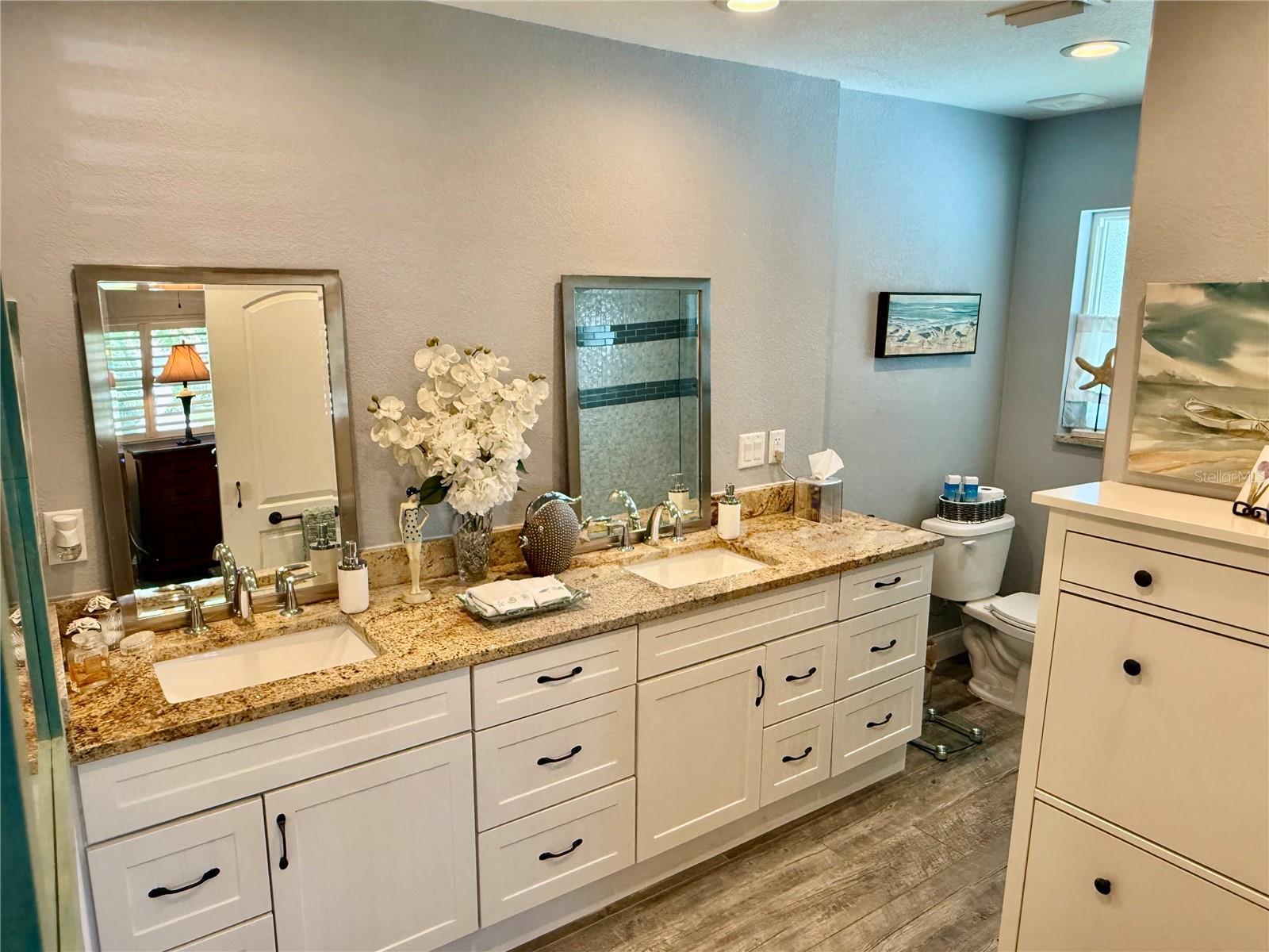 Master bath, double sink
